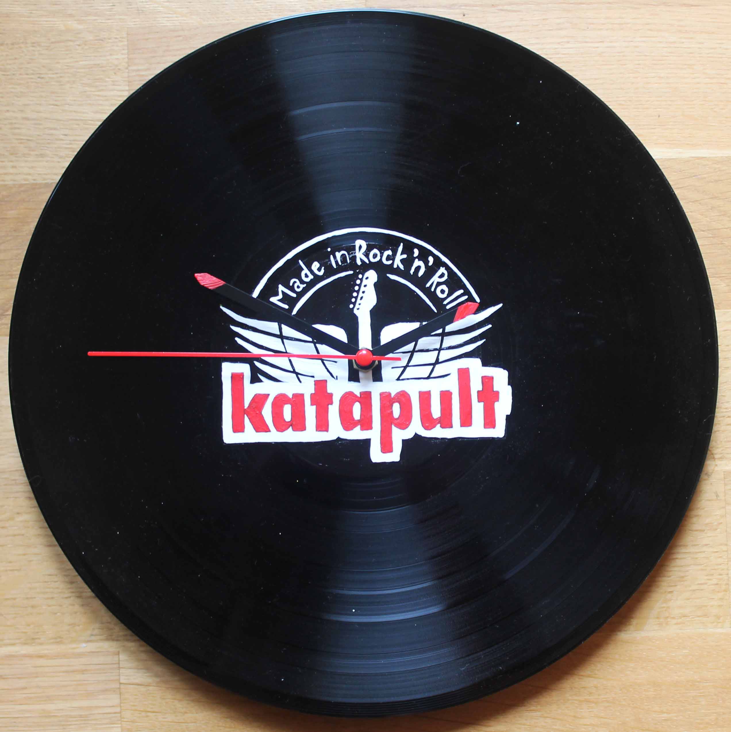 Vinylové hodiny - Katapult